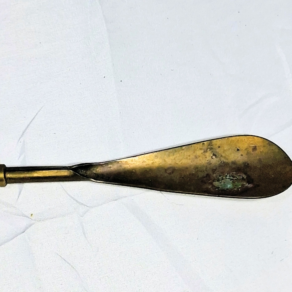 Vintage Solid Brass Collectible 22" Long Hand-Shaped Backscratcher and Shoehorn - Picture 3 of 7